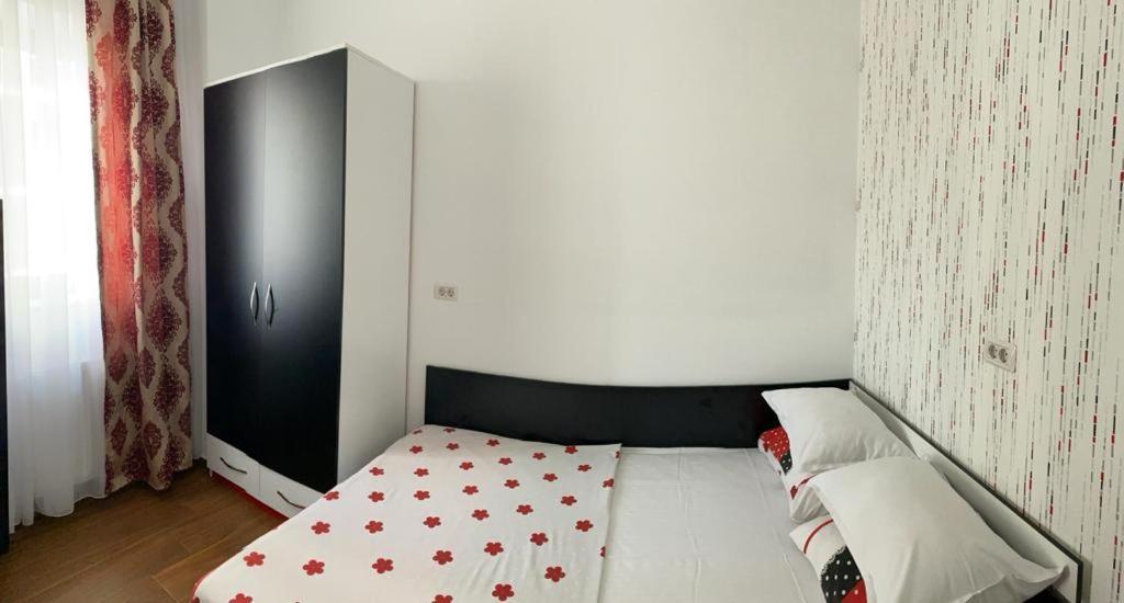 Twin Residence Five Mamaia Chambre photo